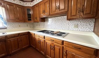 701 Gloria St, Adel, GA 31620