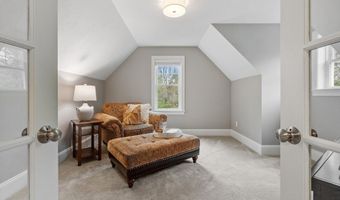 15 Hubbard Ln, Bolton, MA 01740