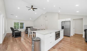 427 Middle Rd, Brentwood, NH 03833
