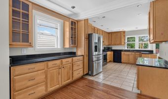 4705 22ND St N, Arlington, VA 22207