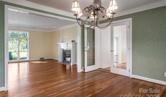 54 Fairway Rd, Asheville, NC 28804