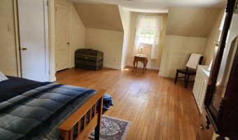 124 Pilgrim Rd, Bristol, CT 06010