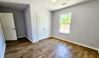 830 Holly Dr, Albany, GA 31705