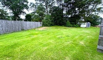 21 Eastwood Rd, Bridgeport, CT 06606