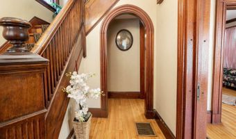18 Hudson St, Bangor, ME 04401