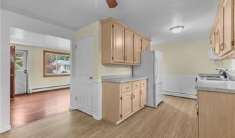 109 W Shore Dr, Coventry, RI 02816