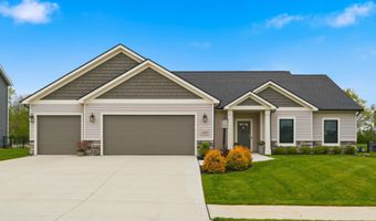5329 Greyson Heights Dr, Auburn, IN 46706