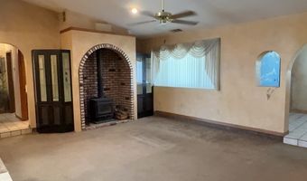 15370 Tacony Rd, Apple Valley, CA 92307