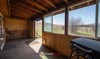 16 Caddis Ln, Cody, WY 82414