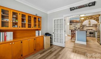 611 E 37th St, Charlotte, NC 28205