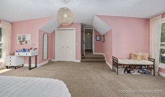 4936 W Village Trl SE, Ada, MI 49301