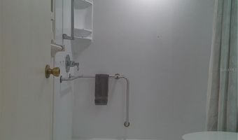2400 FRANCISCAN Dr 8, Clearwater, FL 33763