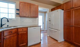 40431 N Fairview St, Antioch, IL 60002