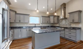 7644 White Pine Cir, Billings, MT 59106