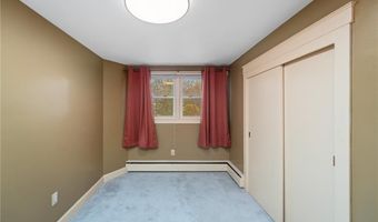 1737 Wampanoag Trl, Barrington, RI 02806