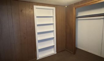 107 N Lister St, Ava, MO 65608