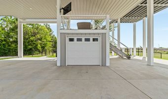 5004 Oak St, Bay St. Louis, MS 39520