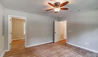 560 Bethany Ct, Athens, GA 30606