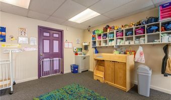1326 Plainfield St, Cranston, RI 02920