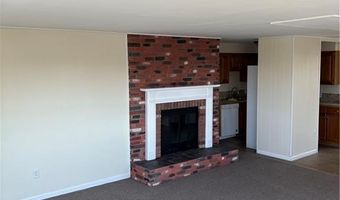 41 Perry Ave, Middletown, RI 02842