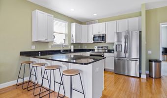 605 FRONT St, Delaware City, DE 19706