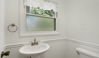 881 LINN Ave, Oregon City, OR 97045
