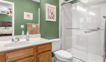 15 Willowick Dr, Asheville, NC 28803