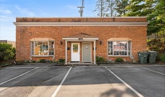 121 NW Russell Rd, Abingdon, VA 24210