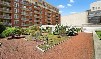 360 W Washington Ave 1204, Madison, WI 53703