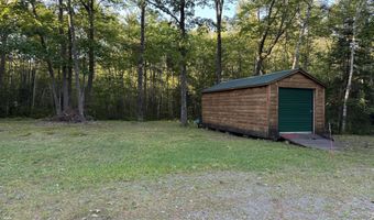 6 Howard Siding Ln, Abbot, ME 04406