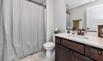 2719 SW Prairie Trail Pkwy, Ankeny, IA 50023