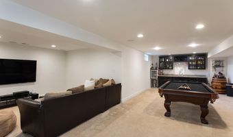 41 Gina Dr, Allentown, NJ 08501