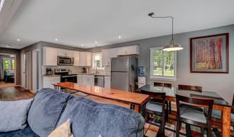 227 Valley View Dr, Albrightsville, PA 18210