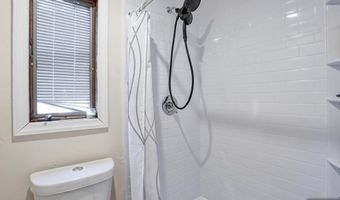 203 New York Ave, Bergenfield, NJ 07621