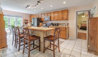 14 Shelton Branch Rd, Barnardsville, NC 28709