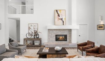 5636 Meadow Ln, Ann Arbor, MI 48105
