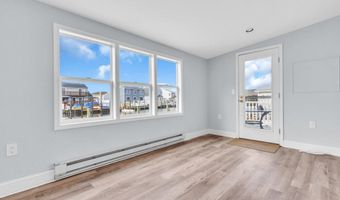 3 Drake Dr, Bayville, NJ 08721