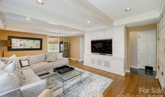 20 Inglewood Rd, Asheville, NC 28804