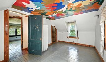 570 McGrath Pond Rd, Belgrade, ME 04917