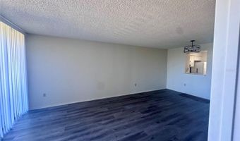 800 COVE CAY Dr 5D, Clearwater, FL 33760