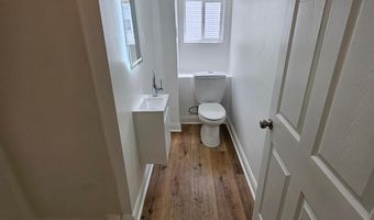 2921 SENAK Rd, Abington, PA 19001