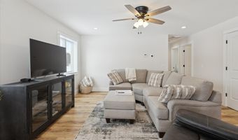 8370 Lakeview Rd, Alanson, MI 49706