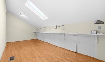 6645 MEDINAH Ln, Alexandria, VA 22312