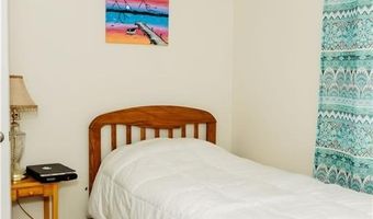 16 Ward Ave, Middletown, RI 02842