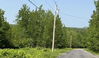 15 Bowling Green Ln, Belfast, ME 04915