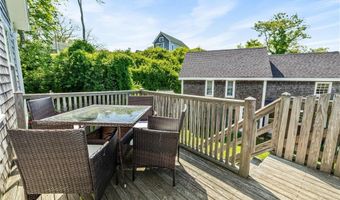 557 Center Rd, Block Island, RI 02807