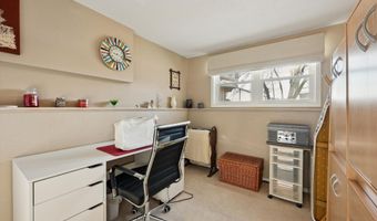 712 Garnet Dr, Ames, IA 50010