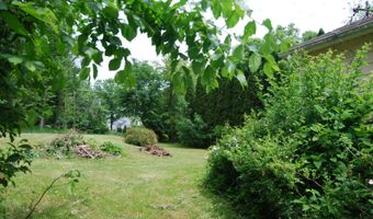 2422 E Hill Dr, Fitchburg, WI 53711