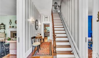 905 Goebel Ave, Savannah, GA 31404