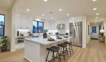 16 W Pine St, Altadena, CA 91001